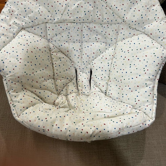 Stokke Tripp Trapp Baby Cushion (Colorful Dot) - Picture 1 of 5